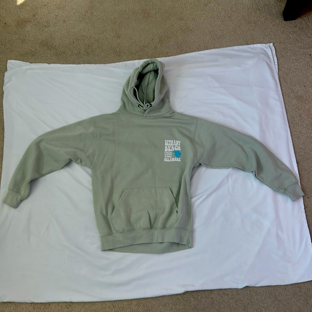 New small light green Bethany Beach hoodie, kangaroo pocket, never worn.